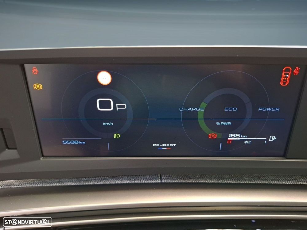 Peugeot 3008 1.2 Hybrid Allure e-DCS6 - 18