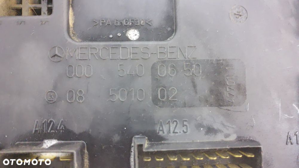 Mercedes Vito Skrzynka Bezpieczników 000 540 06 50 - 4