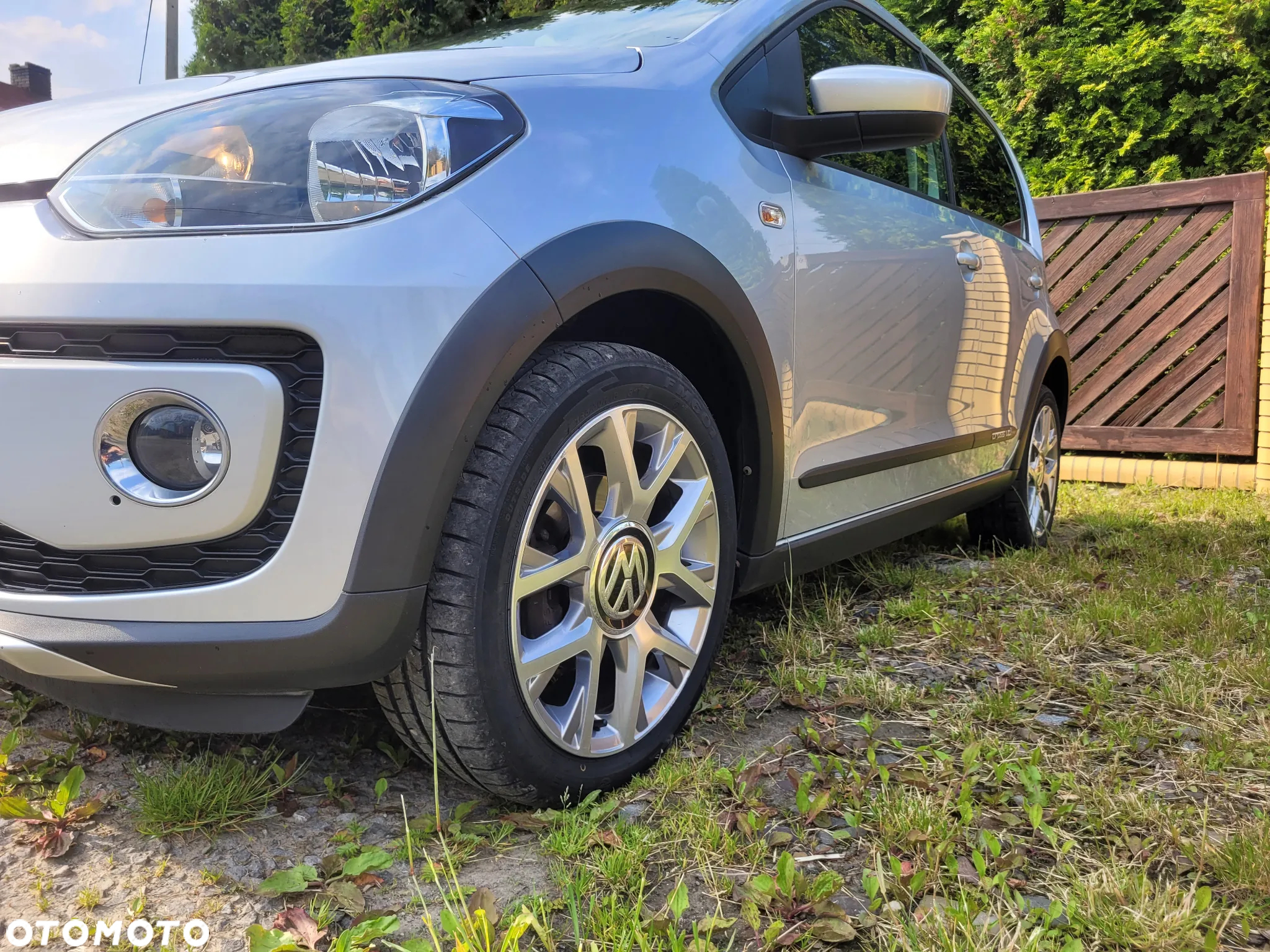 Volkswagen up! 1.0 cross - 8