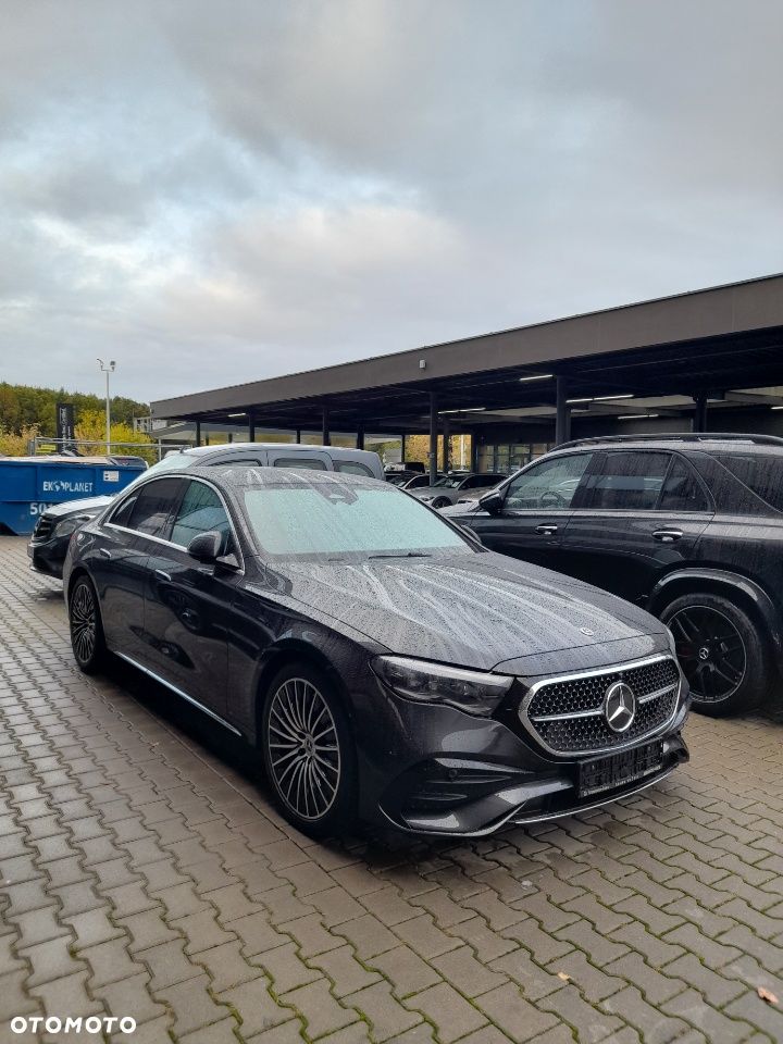 Mercedes-Benz Klasa E - 1