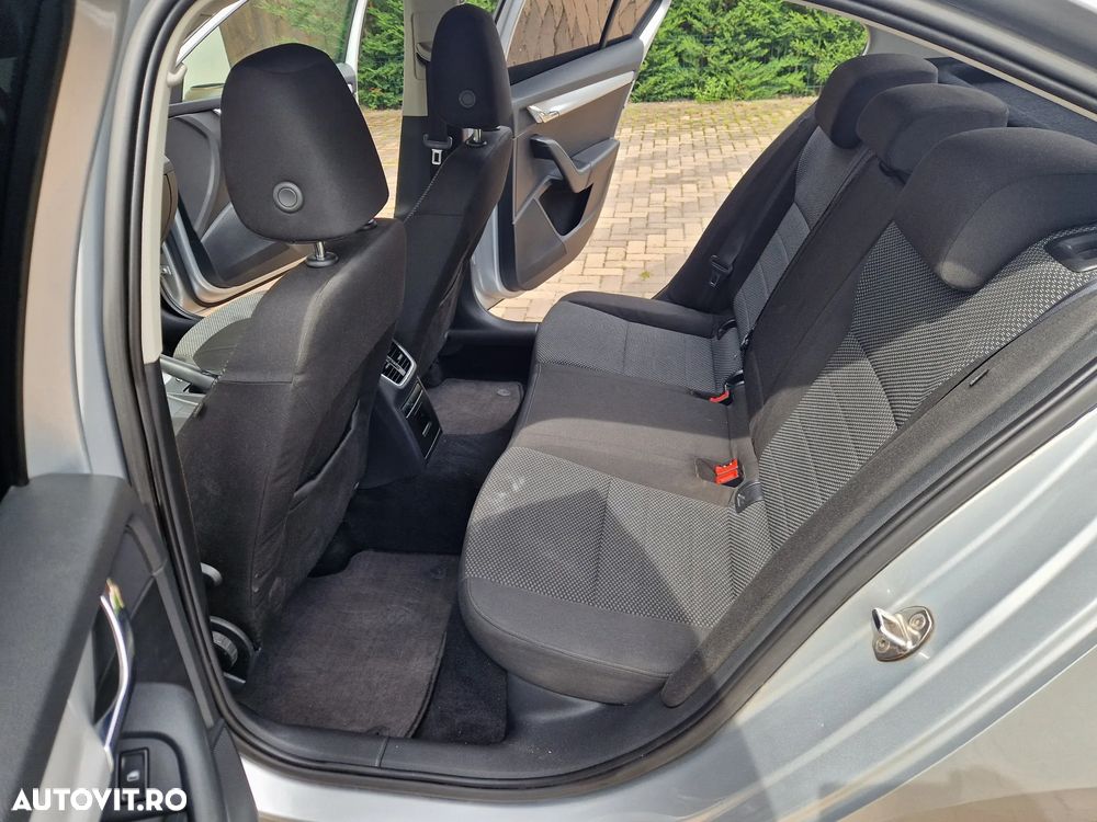 Skoda Octavia 1.6 TDI ELEGANCE - 14