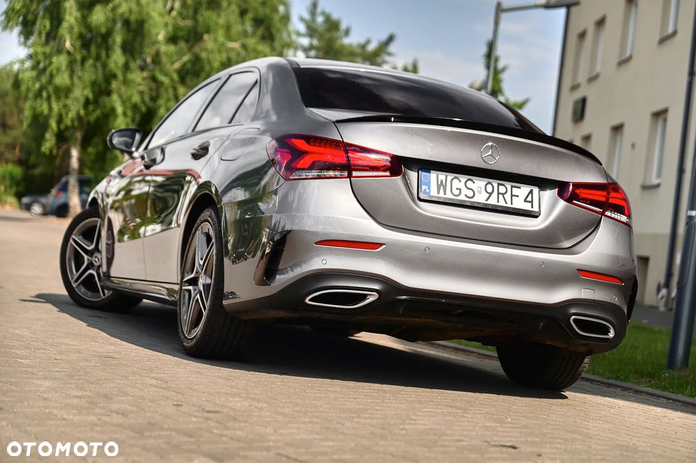 Mercedes-Benz Klasa A 220 d AMG Line 8G-DCT - 3