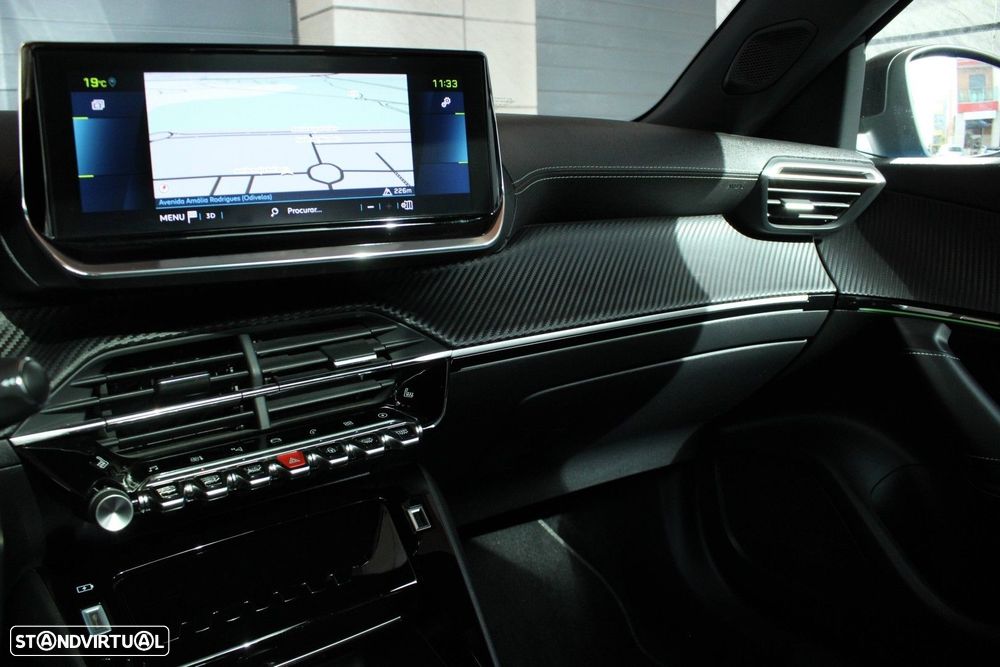 Peugeot e-2008 GT Pack - 35