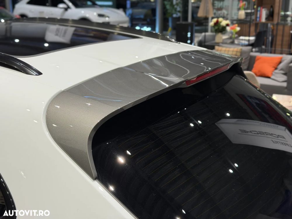 Porsche Macan T - 38