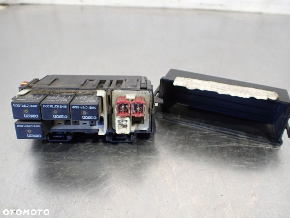 SKRZYNKA BEZPIECZNIKÓW DODGE CALIBER  P05084340AC 16238BZ - 4