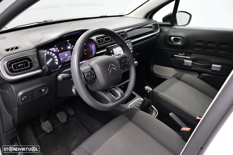 Citroën C3 1.2 PureTech Plus - 21