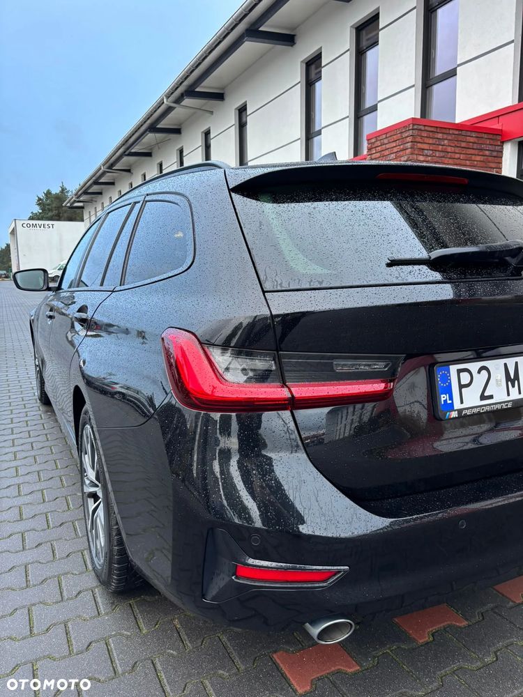 BMW Seria 3 318d Touring - 6