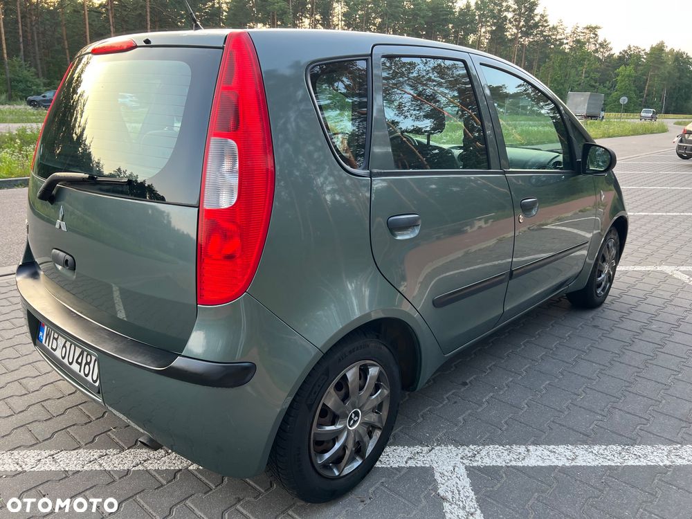 Mitsubishi Colt - 4