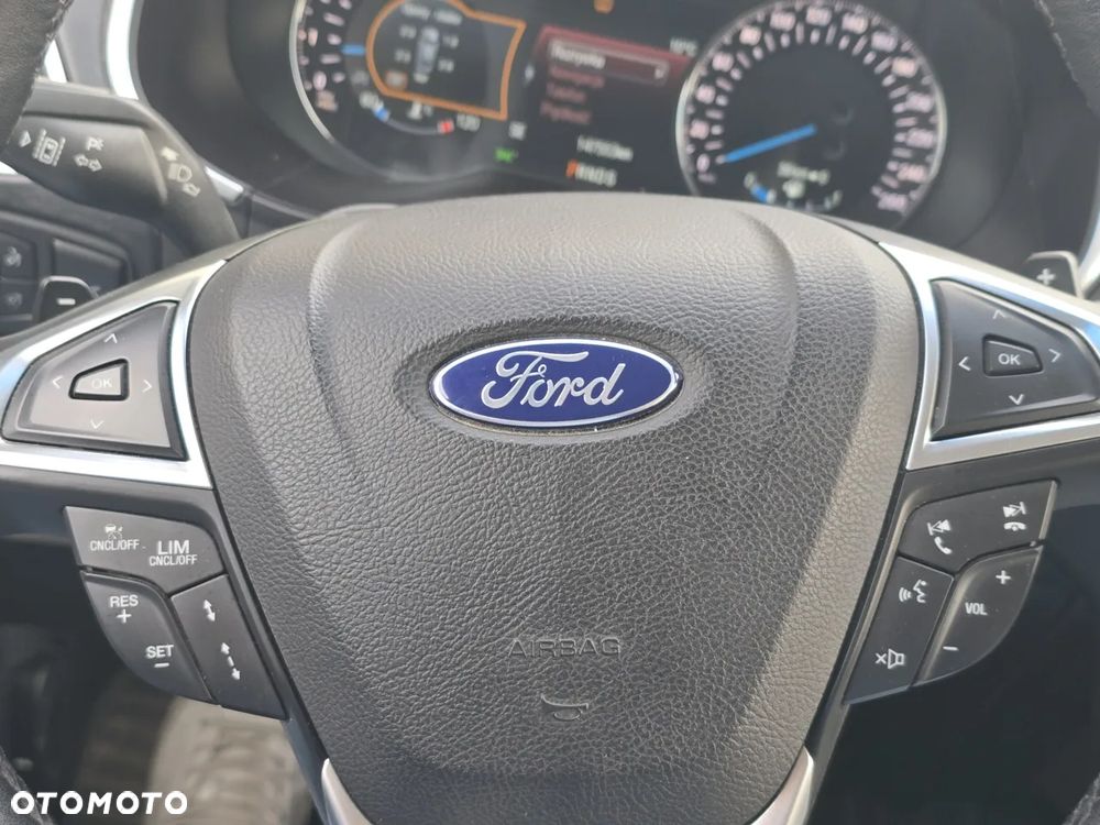 Ford Edge 2.0 EcoBlue Bi-Turbo 4x4 Vignale - 26
