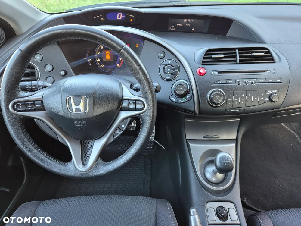 Honda Civic 1.4 i-VTEC Comfort - 23