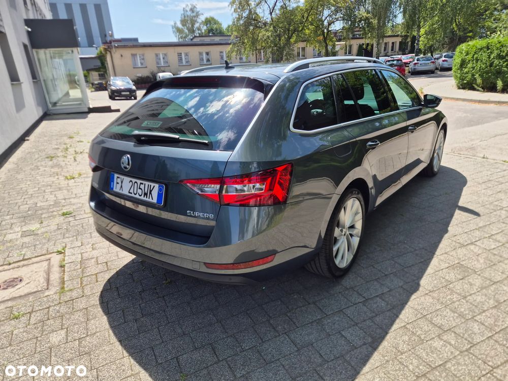 Skoda Superb 2.0 TDI Ambition DSG7 - 5