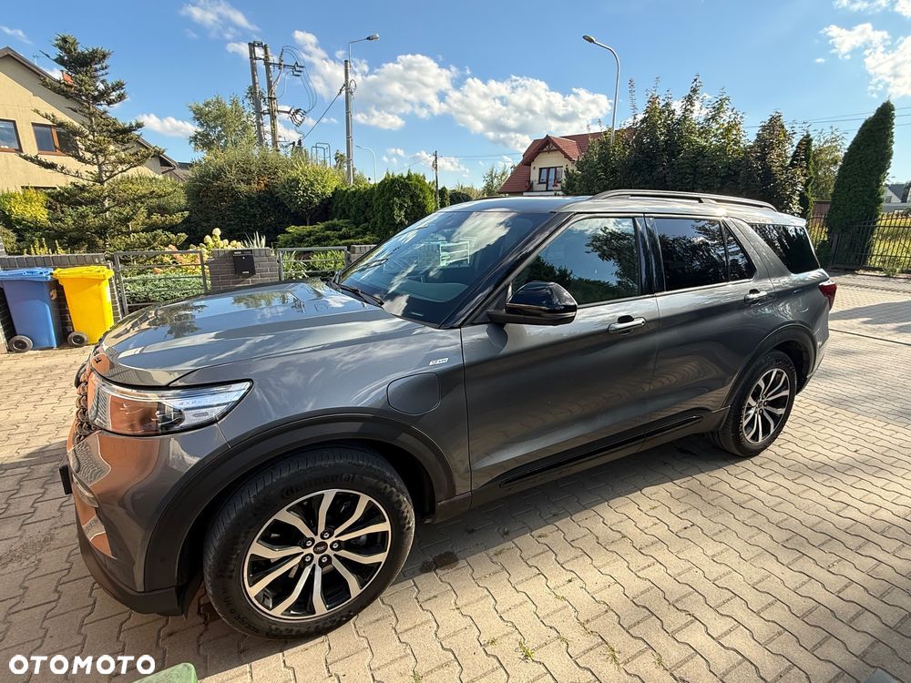 Ford Explorer EcoBoost Plug-in Hybrid PLATINUM - 3
