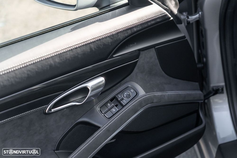 Porsche 911 (991) Carrera 4 GTS PDK - 13
