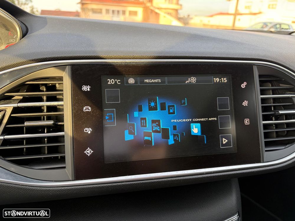 Peugeot 308 1.2 PureTech Allure J17 - 53
