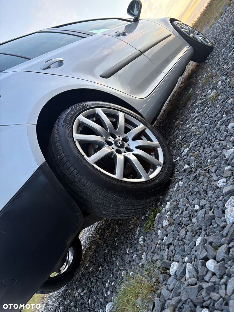 Volkswagen Golf - 22