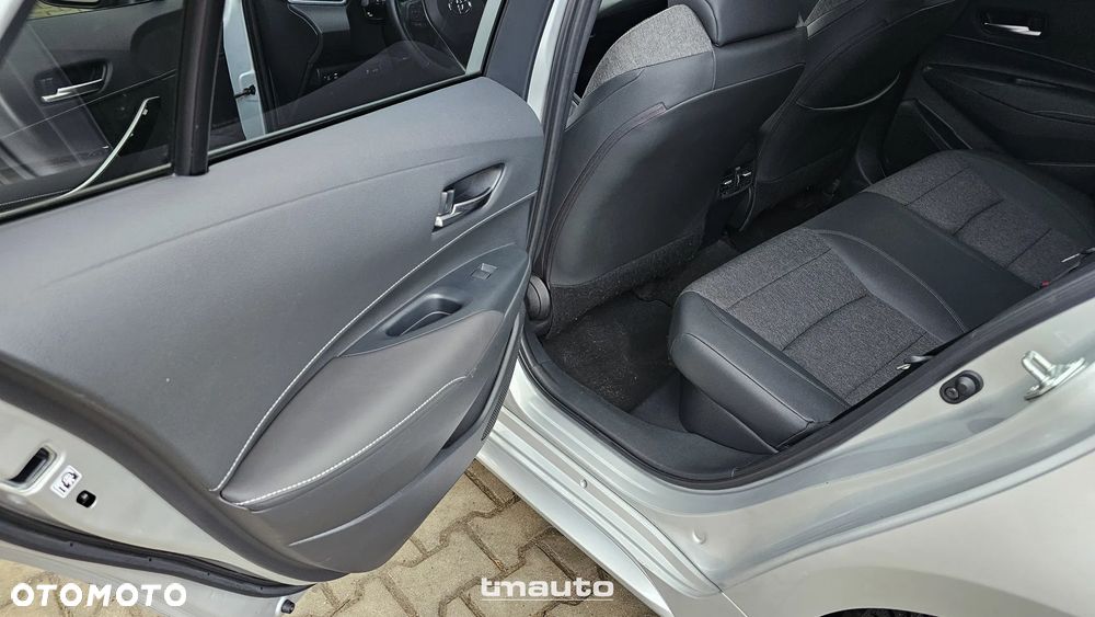 Toyota Corolla 1.8 Hybrid GPF Comfort - 26