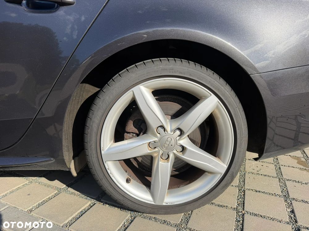 Audi A4 Avant 2.0 TDI - 8