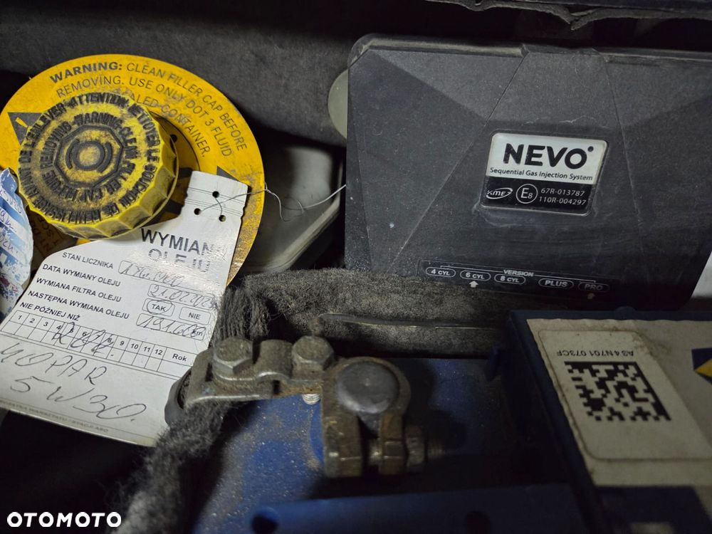 Chrysler Town & Country - 17