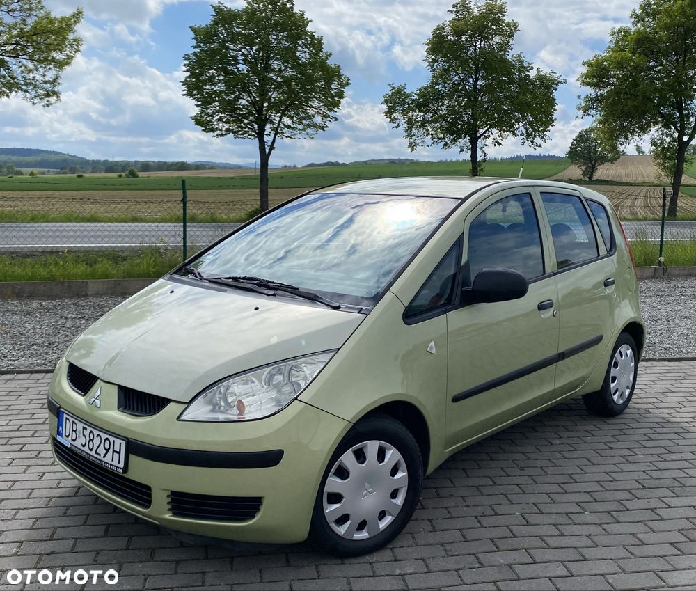 Mitsubishi Colt - 1