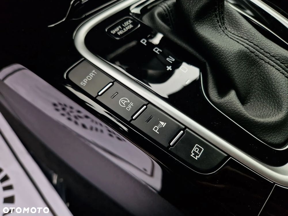 Kia XCeed - 18