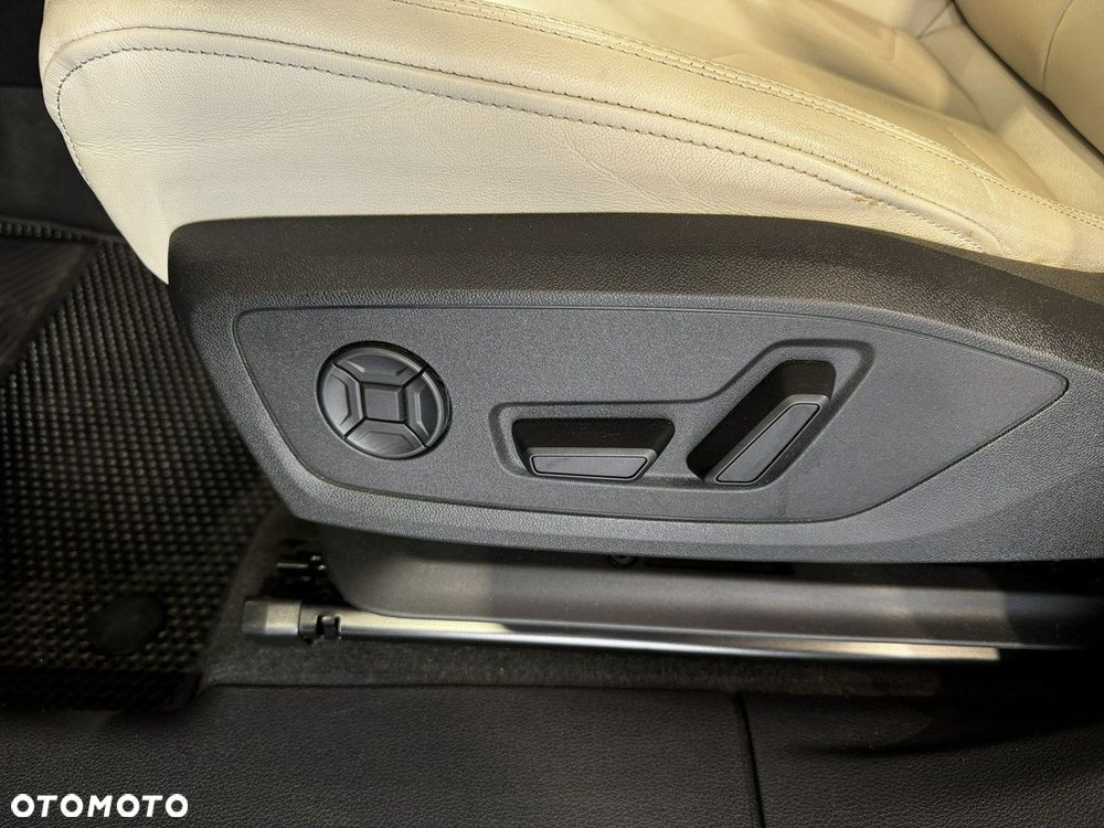 Audi Q3 - 19