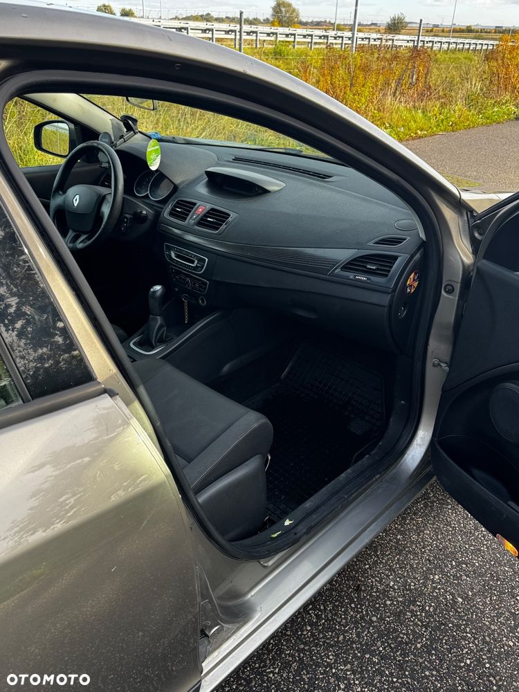 Renault Megane 1.6 16V Authentique Euro5 - 9