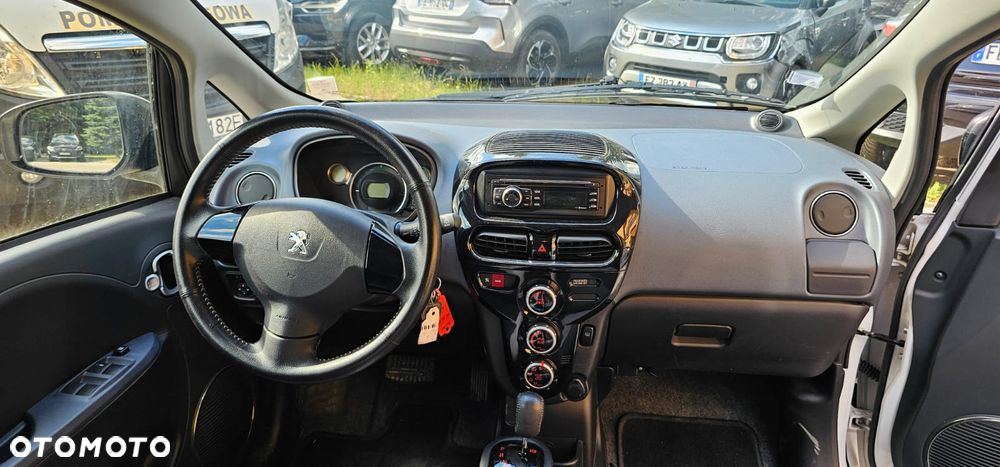 Peugeot iOn Active - 10