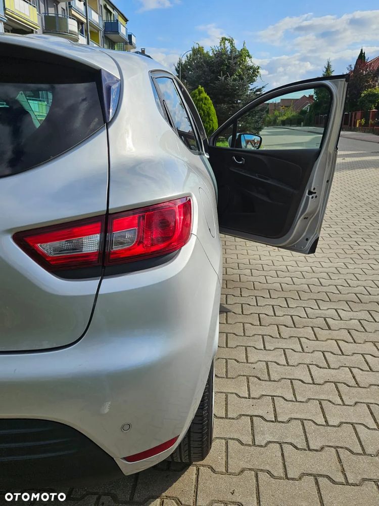 Renault Clio 1.2 16V Alize - 8