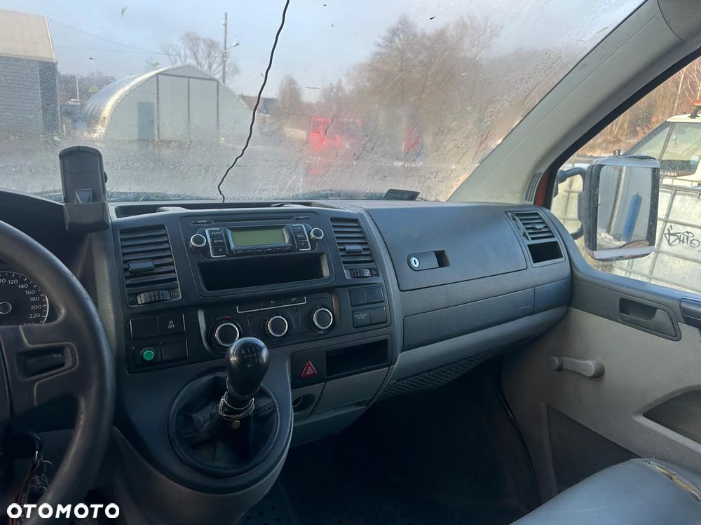 Volkswagen Transporter - 8