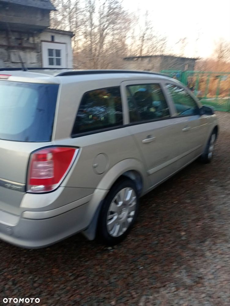 Opel Astra - 4
