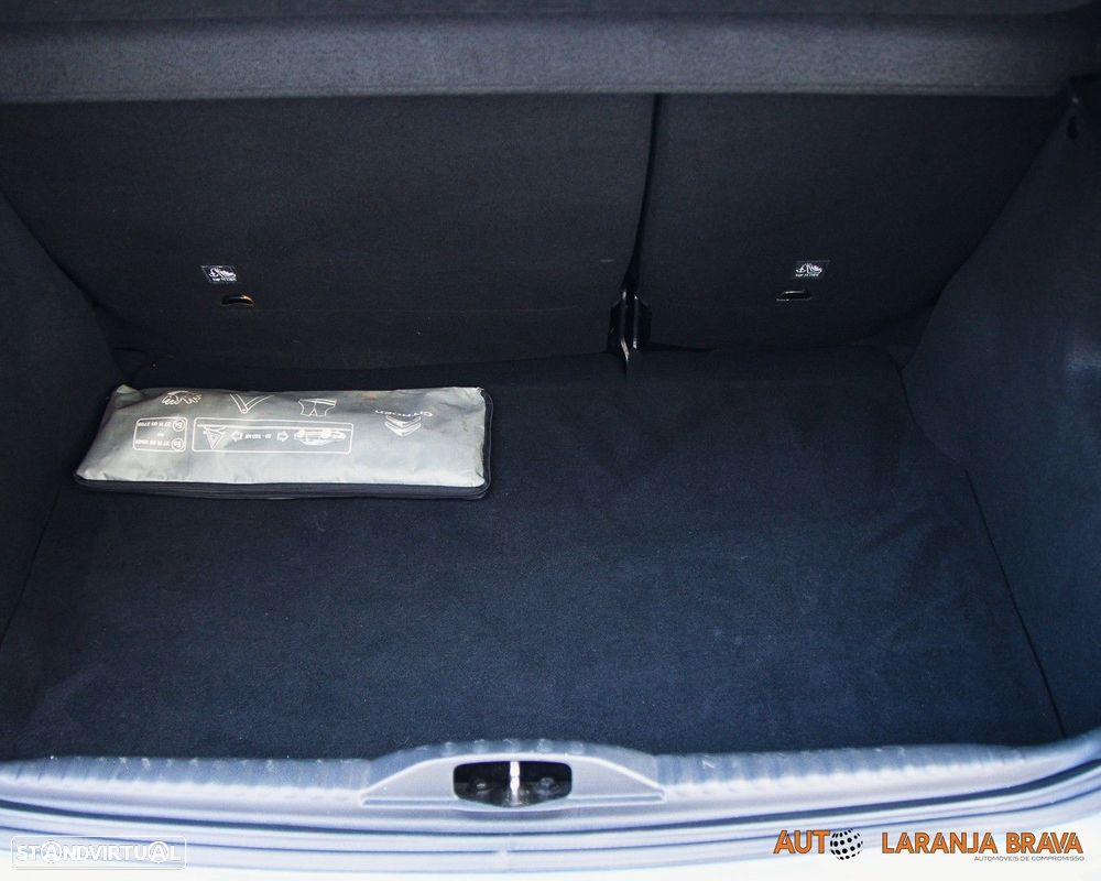 Citroën C3 1.2 PureTech Shine - 34