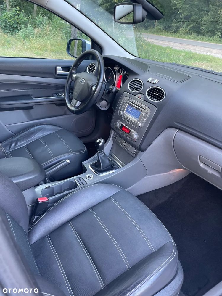 Ford Focus 1.8 Titanium - 16