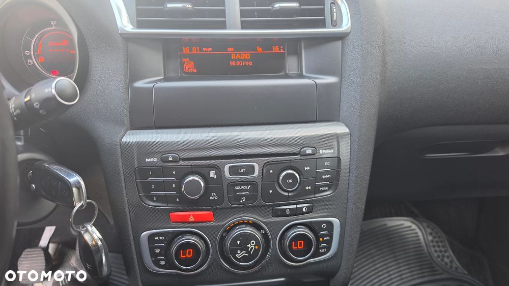 Citroën C4 VTi 120 Exclusive - 14