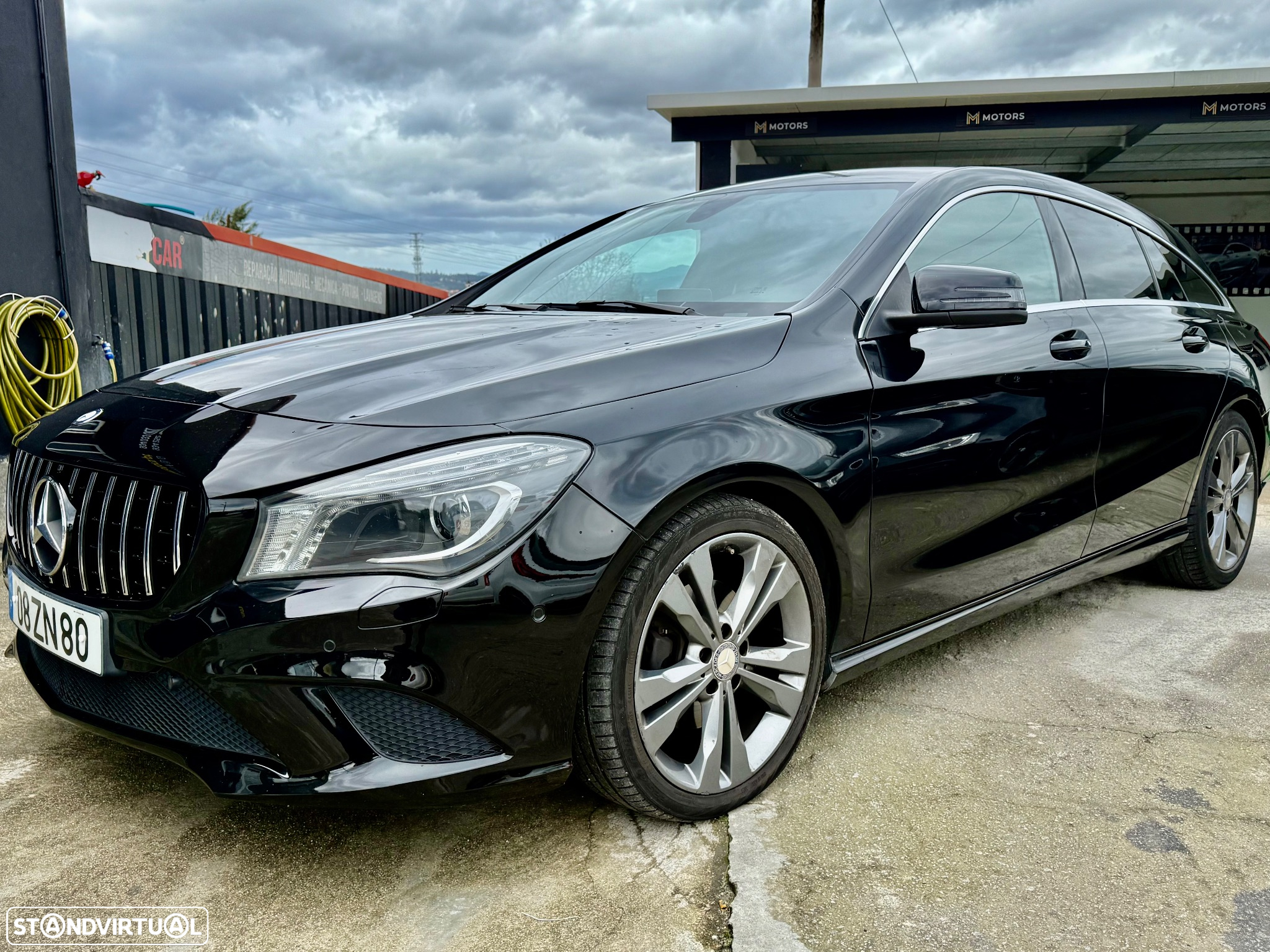 Mercedes-Benz CLA 200 d Shooting Brake AMG Line Aut. - 43