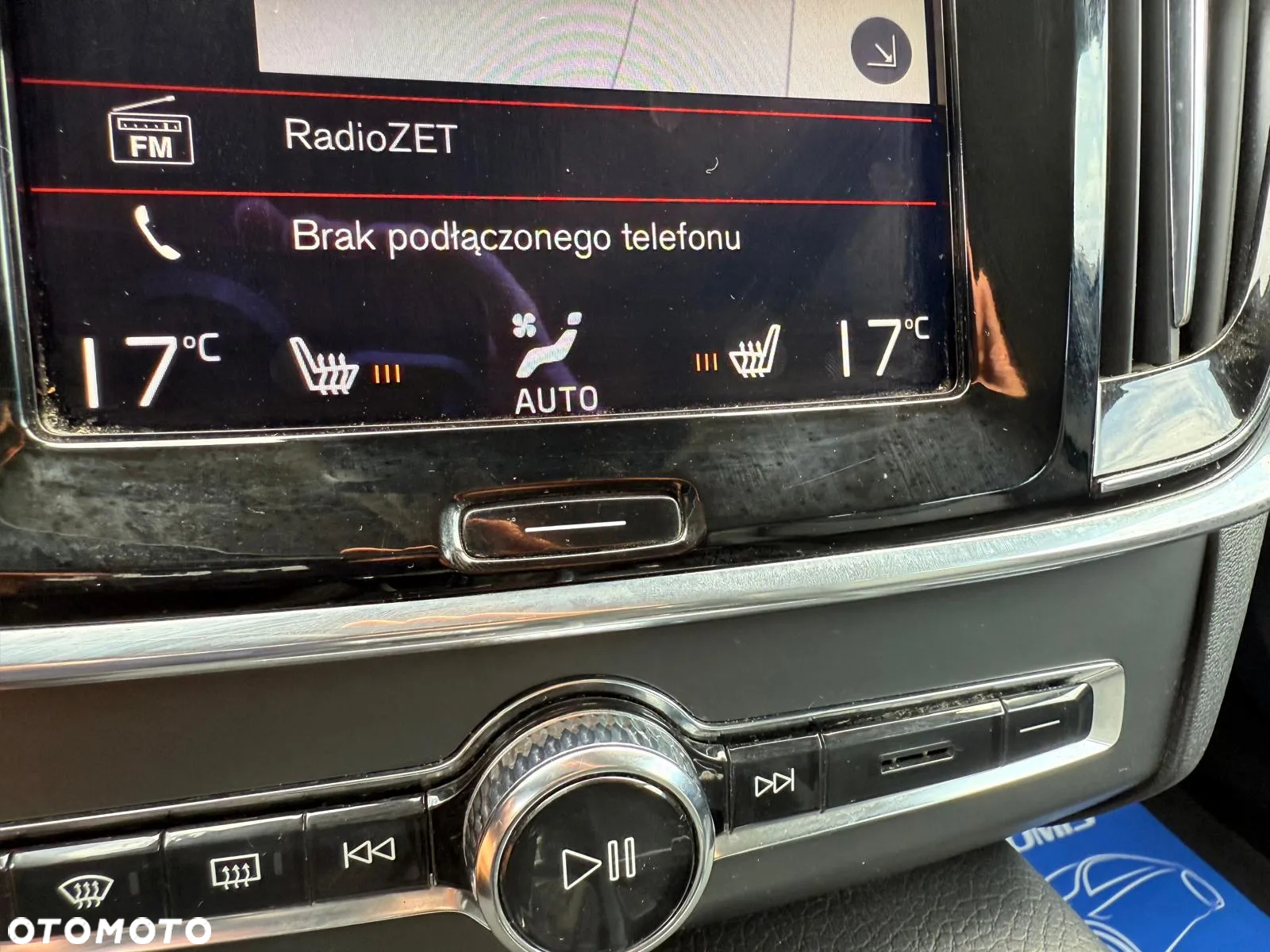 Volvo V90 Cross Country D4 AWD - 24