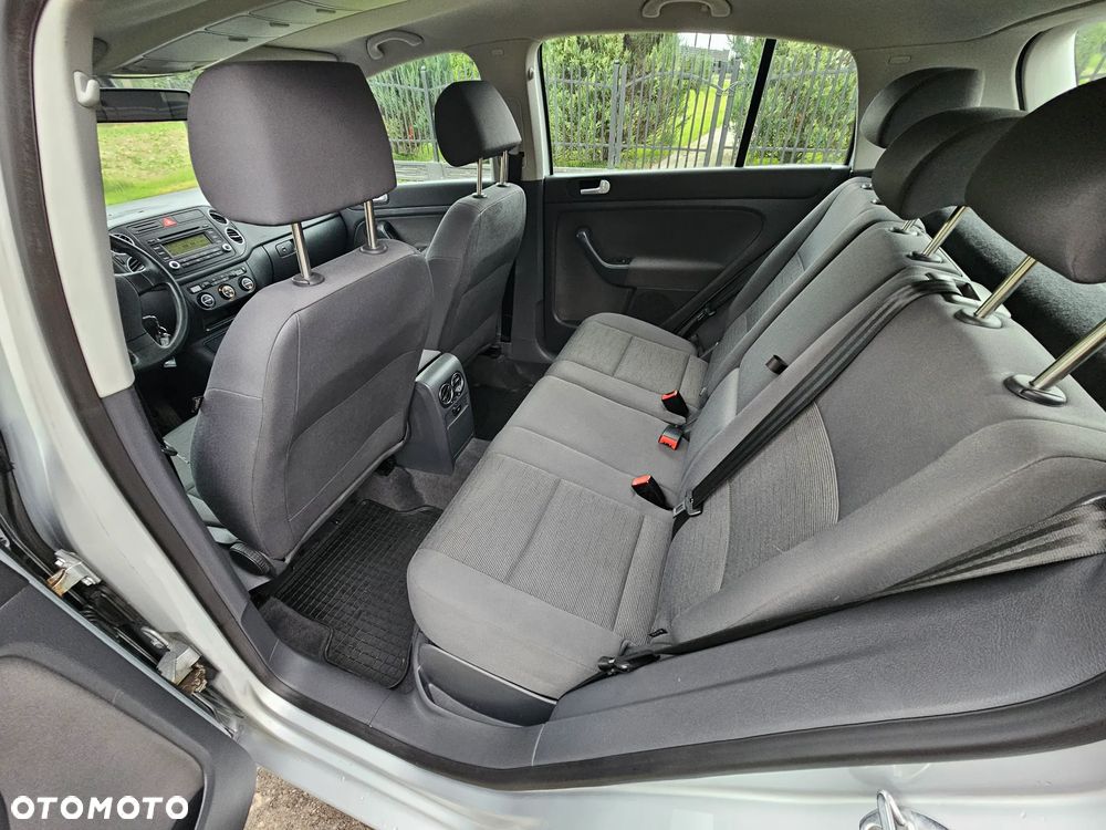 Volkswagen Golf Plus - 15