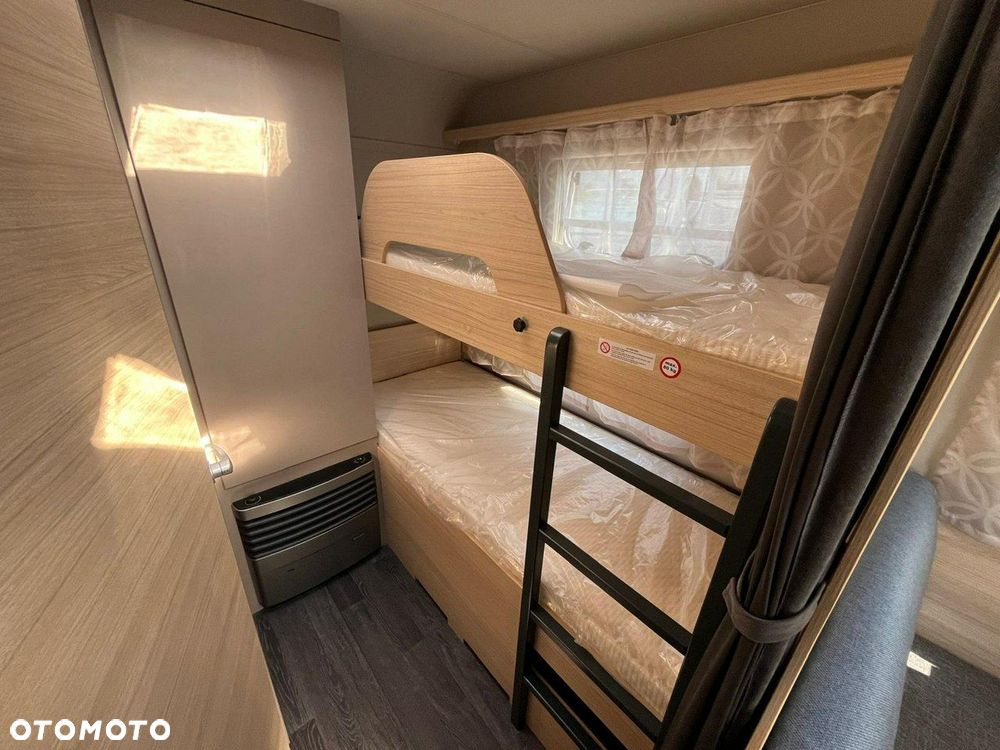 Weinsberg CaraCito 500 QDK - przyczepa z dużą łazienką - 11