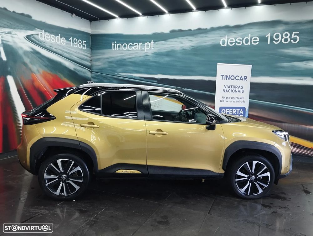 Toyota Yaris Cross 1.5 HDF Premiere Edition - 4