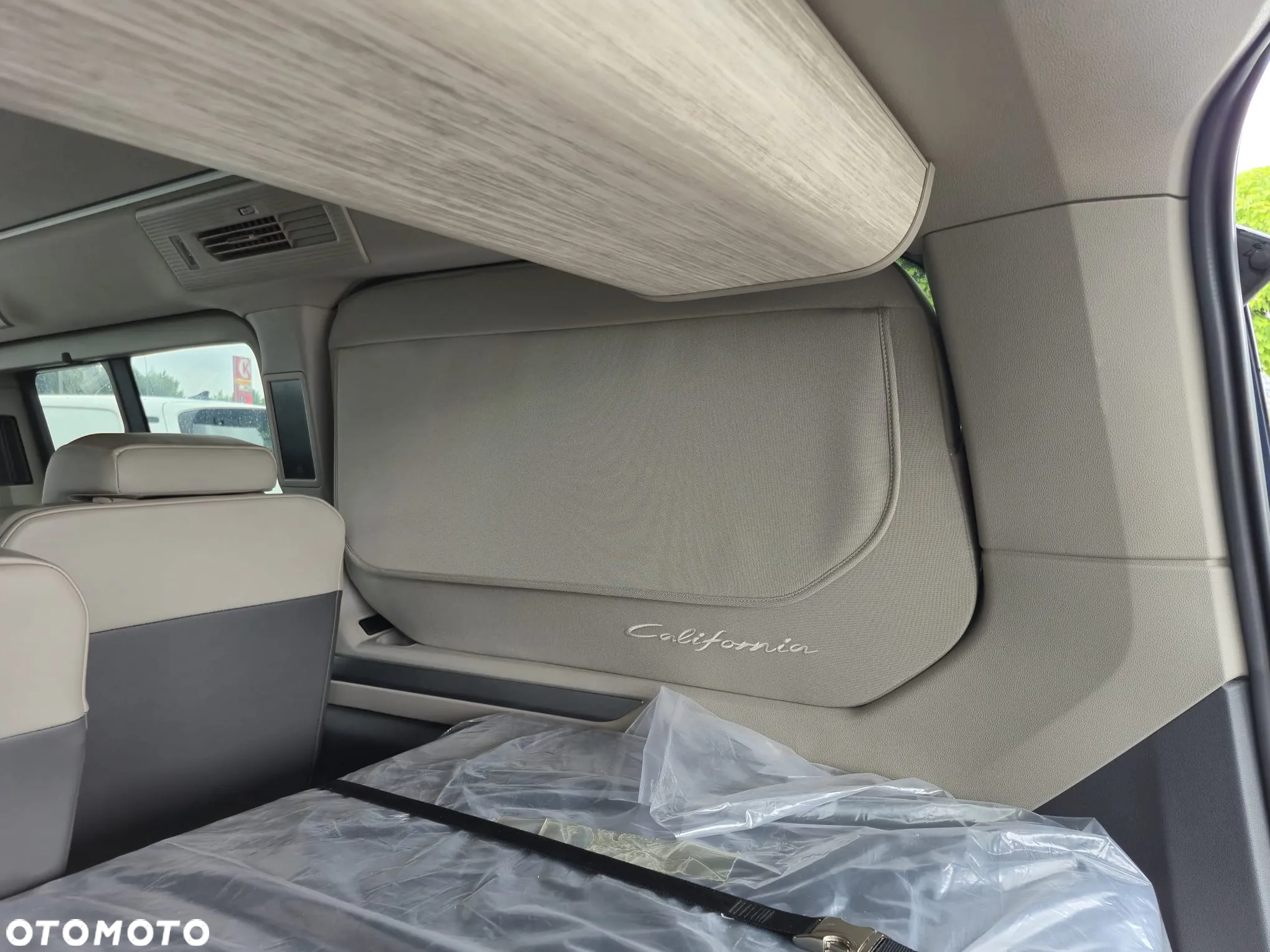 Volkswagen California - 35