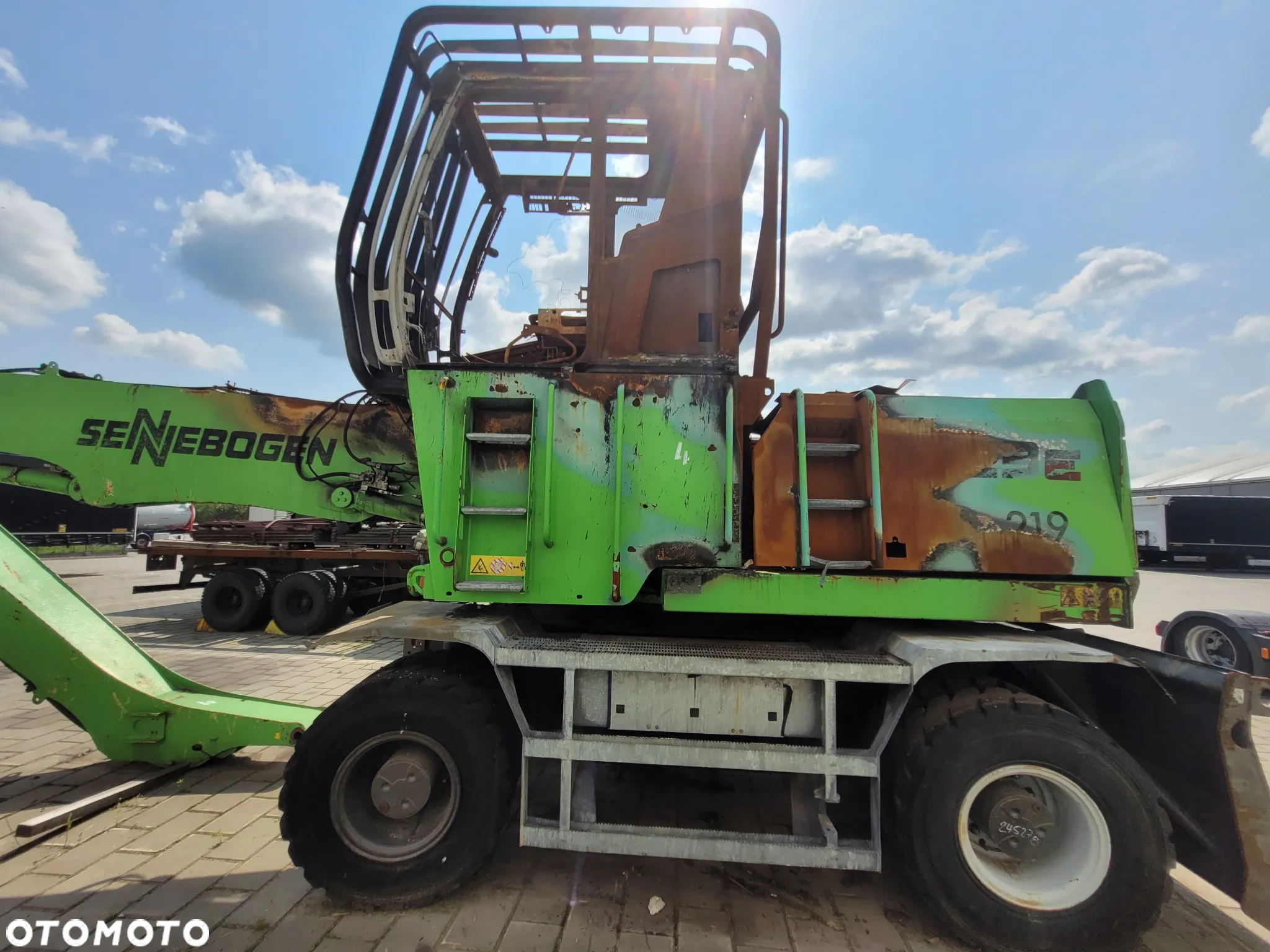 Sennebogen 723E - 7