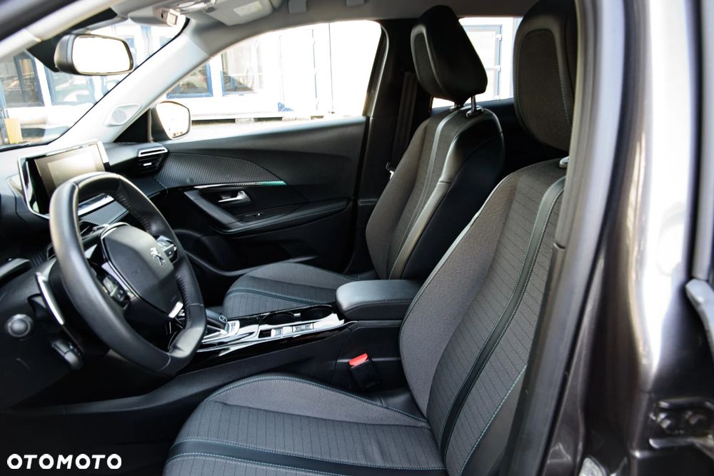 Peugeot 2008 1.5 BlueHDi Allure S&S EAT8 - 12