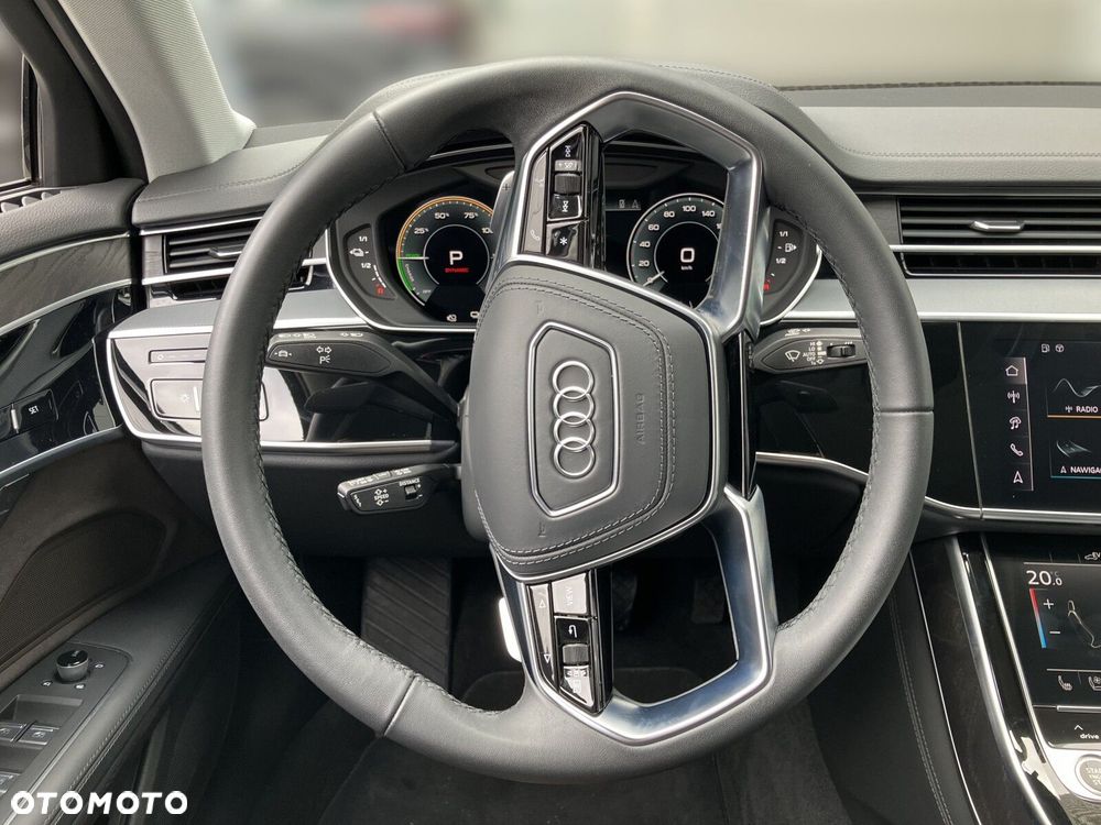 Audi A8 - 12