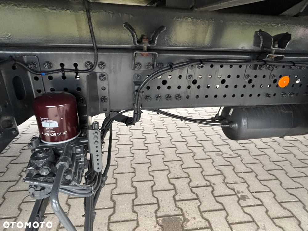 Mercedes-Benz Actros MP5 1830 (nie Antos , 1836, 1840, 1842, 1845) firanka , burta , - 15