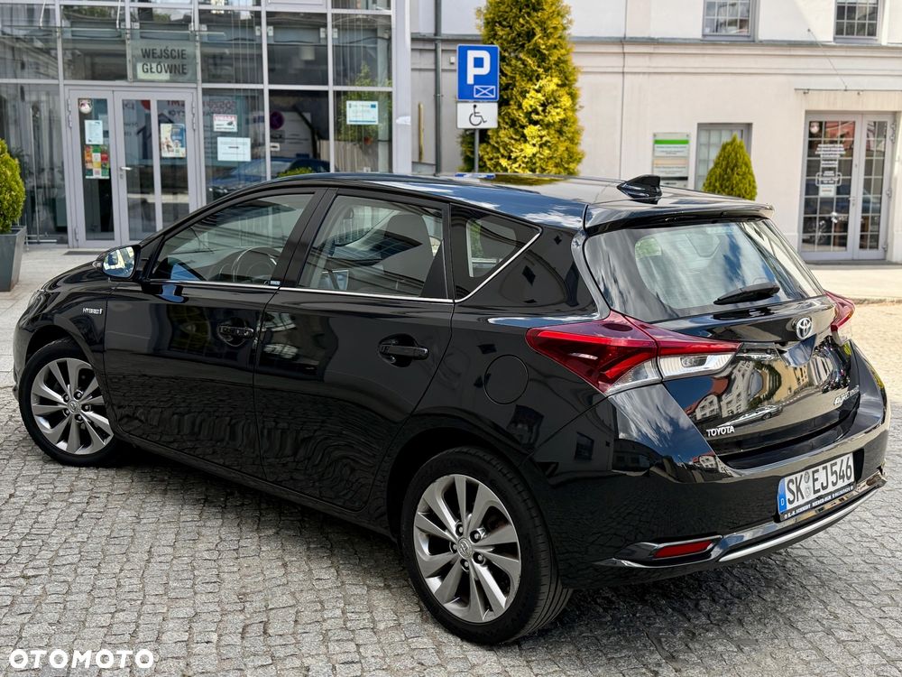 Toyota Auris - 5