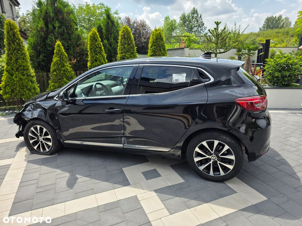 Renault Clio - 10