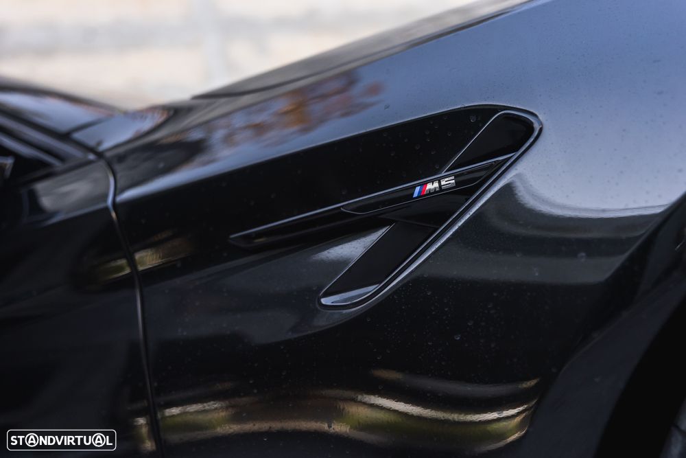 BMW M5 Competition - 6