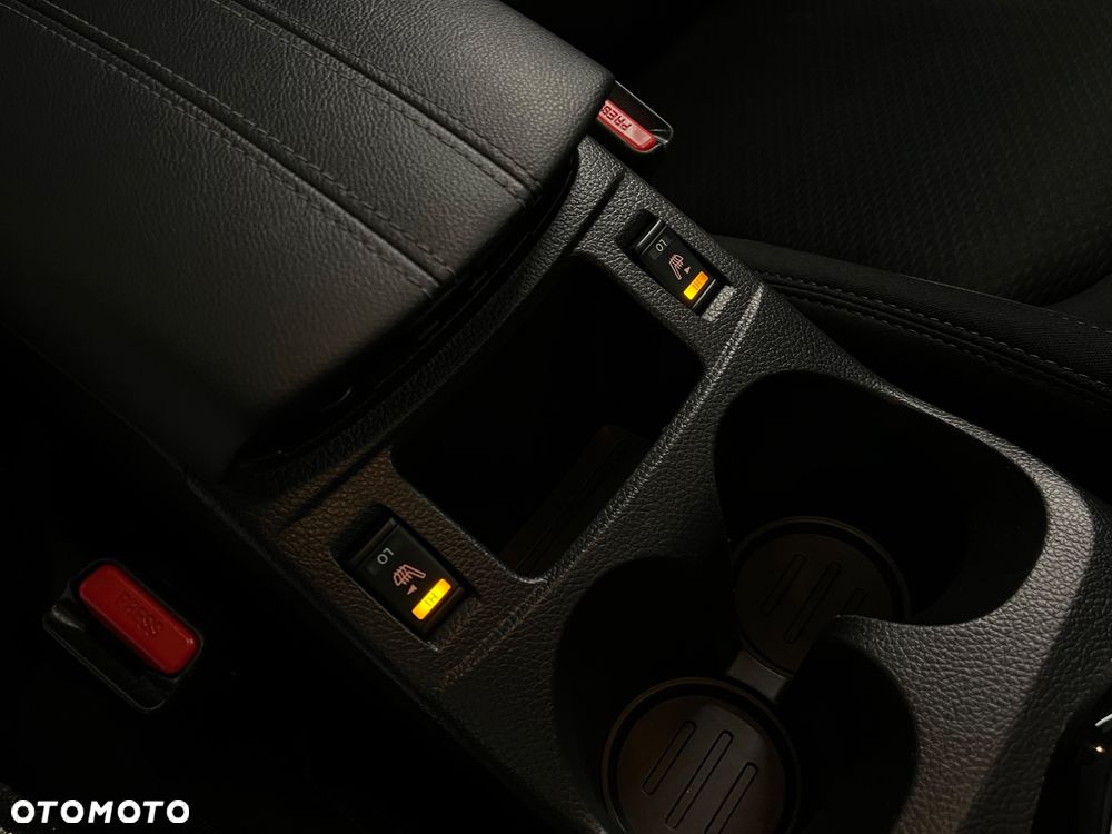 Nissan Qashqai 1.3 DIG-T N-CONNECTA - 33