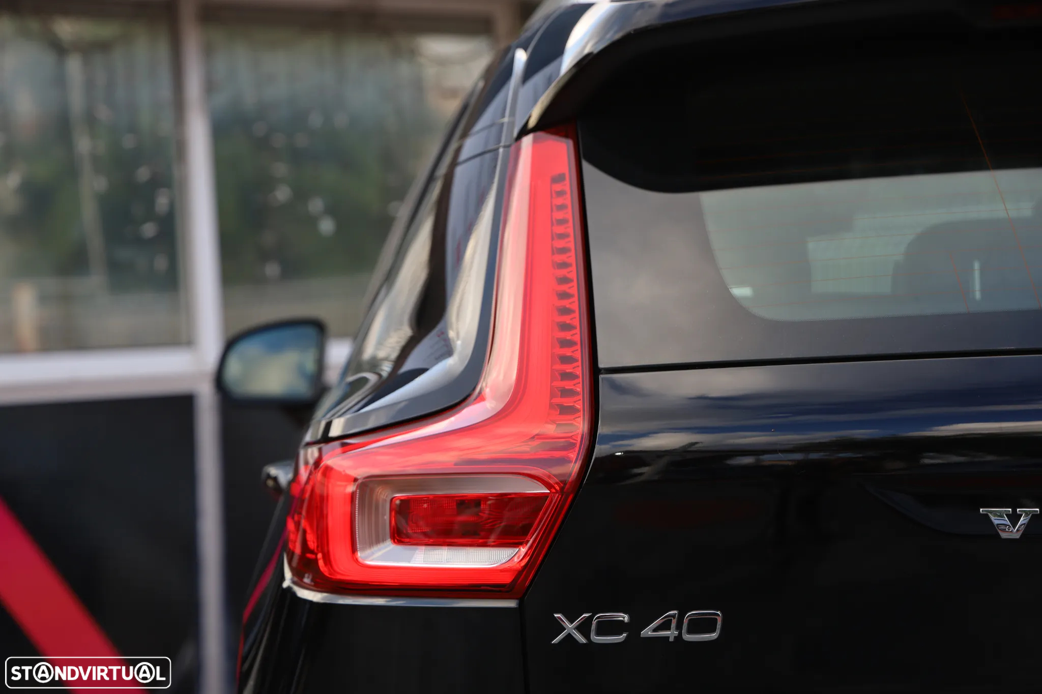 Volvo XC 40 2.0 D3 Momentum Plus - 39