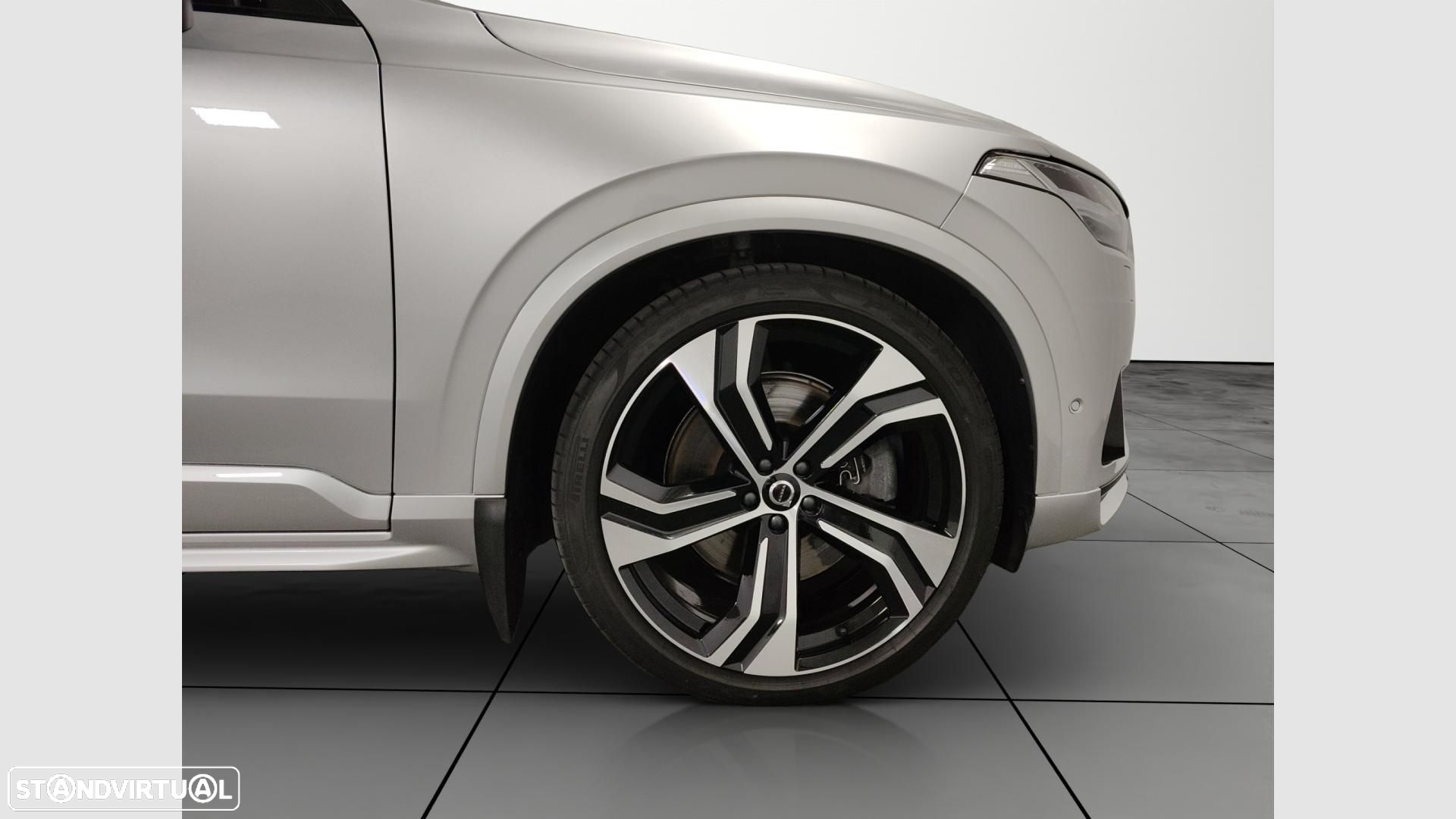 Volvo XC 90 - 9