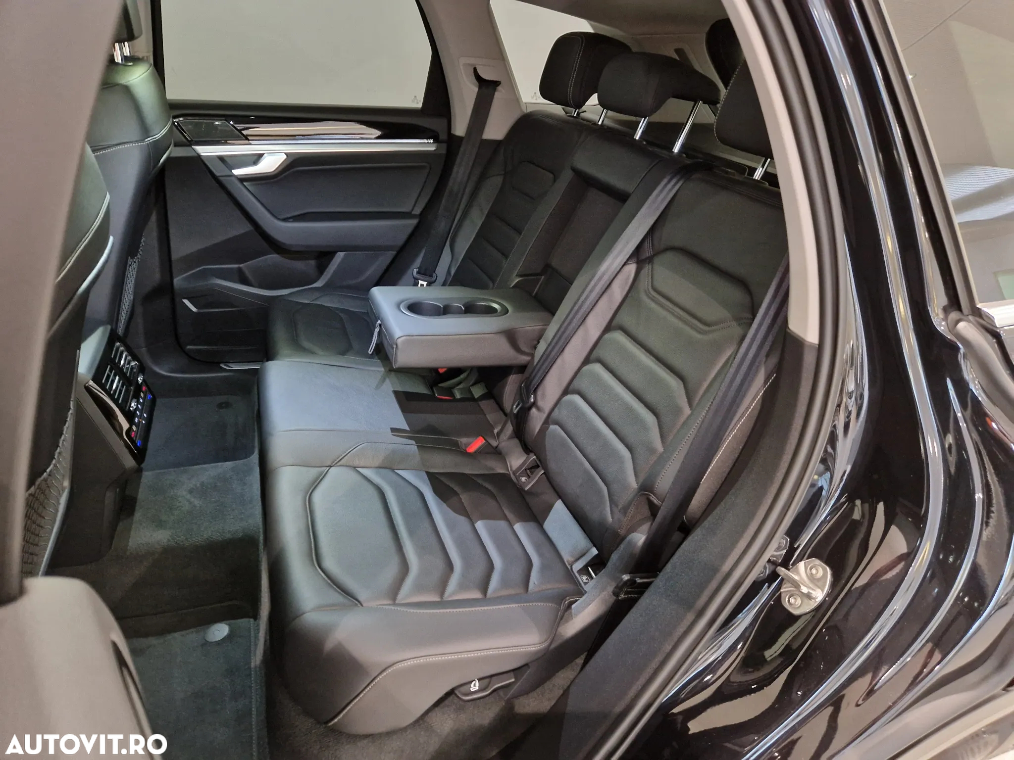 Volkswagen Touareg 3.0 V6 TDI 4Motion DPF Automatik Atmosphere - 12